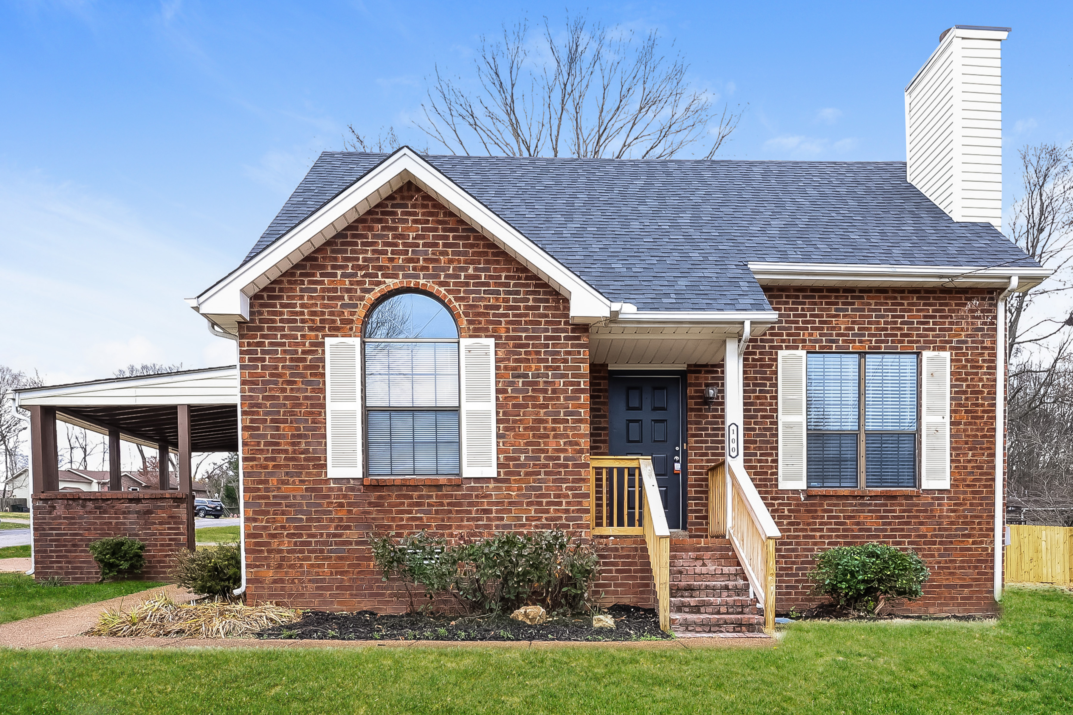 100 Tyler Ct Gallatin, TN 37066